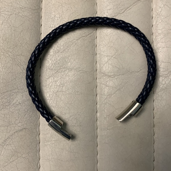 Blue Braided Leather Bracelet - Magnetic Silvertone Closure - Picture 7 of 9